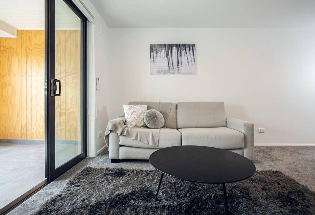 Stellar Central City Apartment - Hagley Park Christchurch Esterno foto