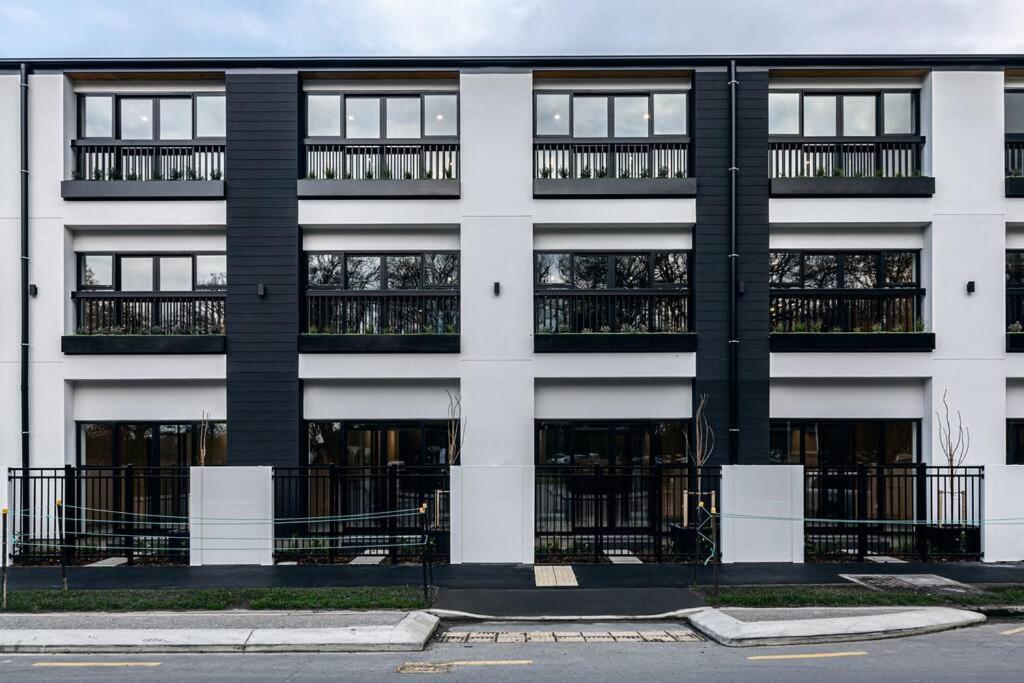 Stellar Central City Apartment - Hagley Park Christchurch Esterno foto